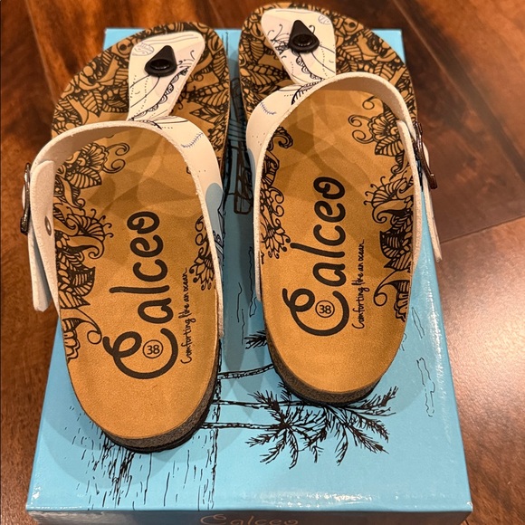Brand New Calceo Woman size 38 Sandals - Picture 3 of 5